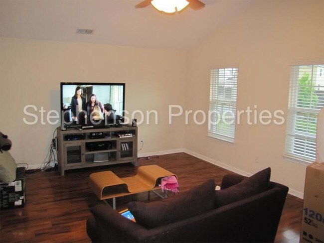 Building Photo - 910 Buckman Ct