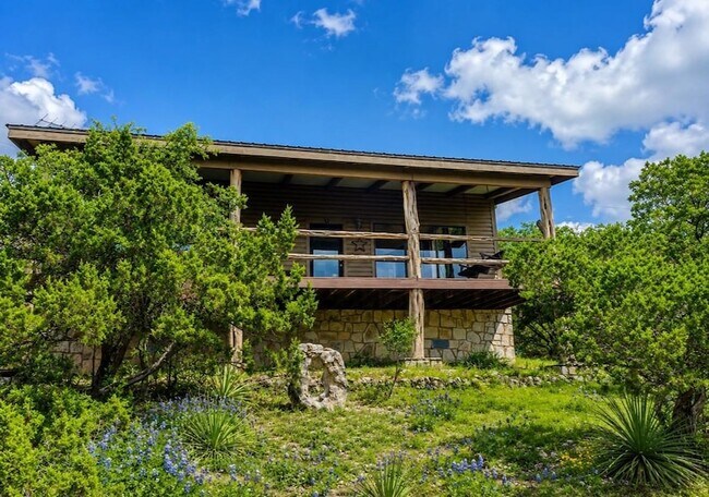 Foto del edificio - 919 Little Ranches Rd