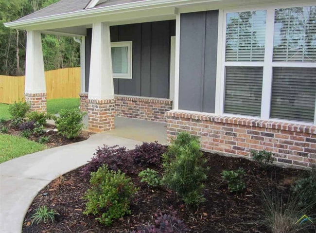 Building Photo - 1737 Austin Dr