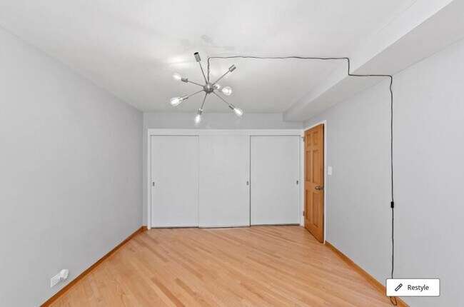 Foto del edificio - 2 bedroom in Chicago IL 60613