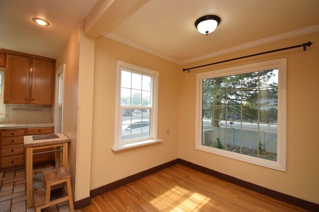 Foto del edificio - Amazing Home in Millcreek with Backyard Oasis!