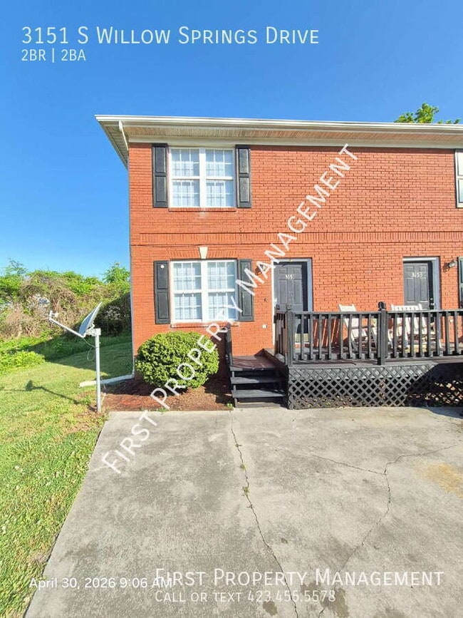 Building Photo - 3151 Willow Springs Dr NE