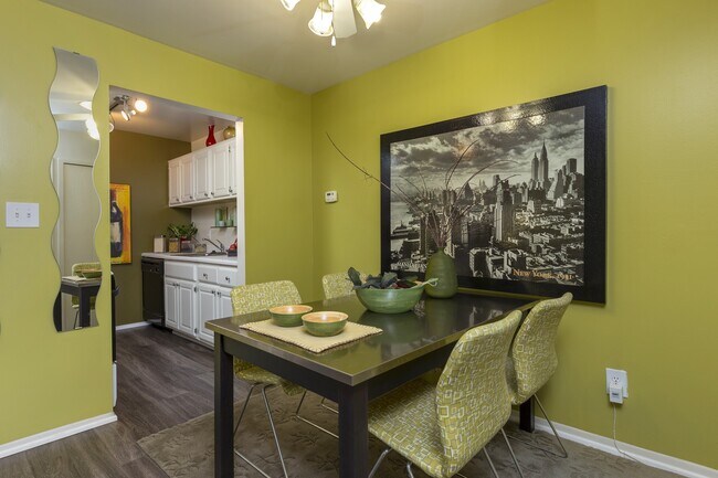 Building Photo - Parkview Ridge Apartments