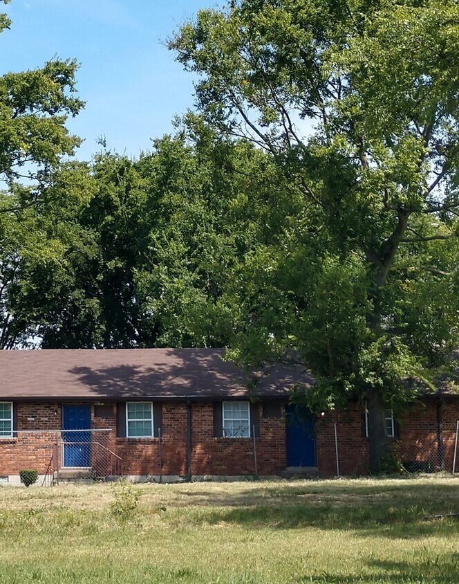Building Photo - 605 40th Ave N
