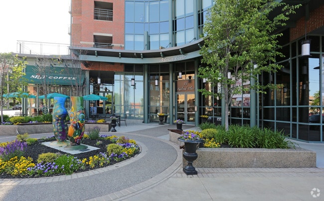 Saratoga Market Center Entrada principal - Saratoga Market Center