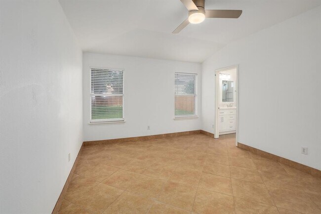 Building Photo - 2728 Breezy Point Cove