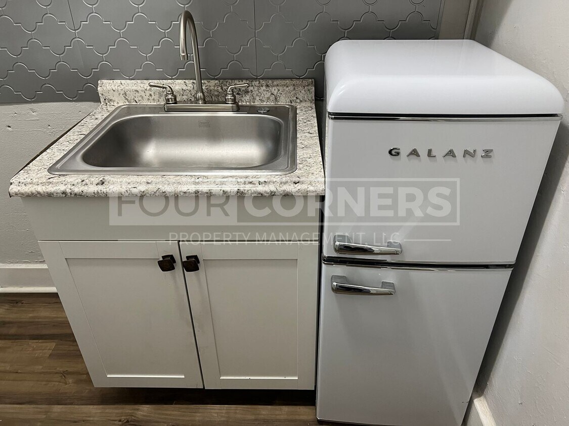 Foto del edificio - Beautiful Studio Apartment