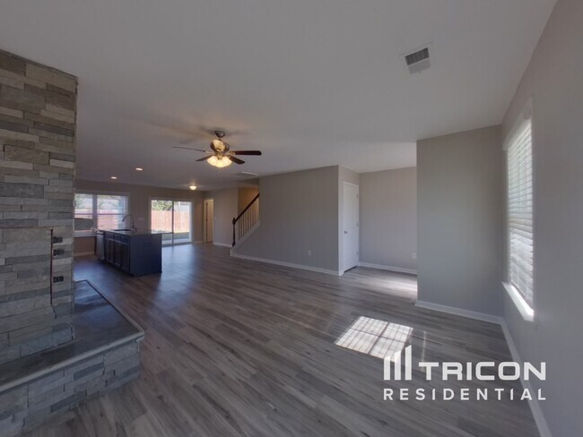 Building Photo - 648 Ridgeville Crossing Dr