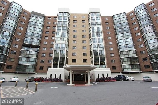 Photo - 15107 Interlachen Drive #2-521 Apartment