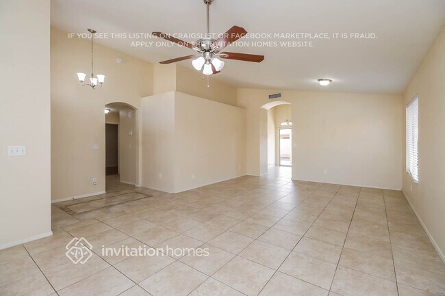 Foto del edificio - 11311 W Alice Ave