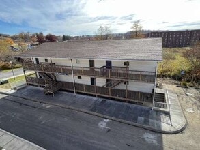 Building Photo - 6 Bob Cat Ct