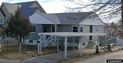 Building Photo - 310 Daley St