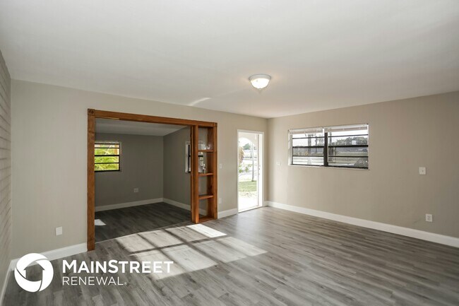 Foto del edificio - 5835 SW 117th Ave