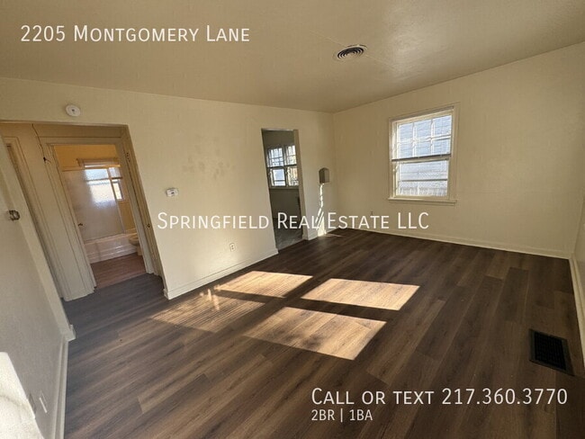 Foto del edificio - 2205 Montgomery Ln