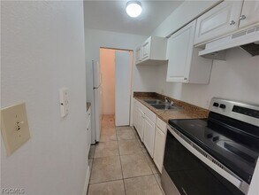 Building Photo - 2937 Winkler Ave