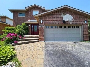 Building Photo - 2463 Overton Dr