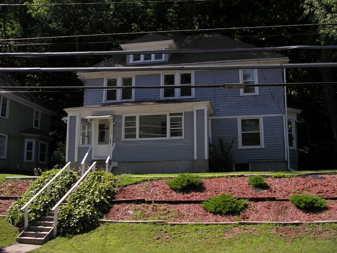 154 Chestnut St, Oneonta, NY 13820 - House for Rent in Oneonta, NY