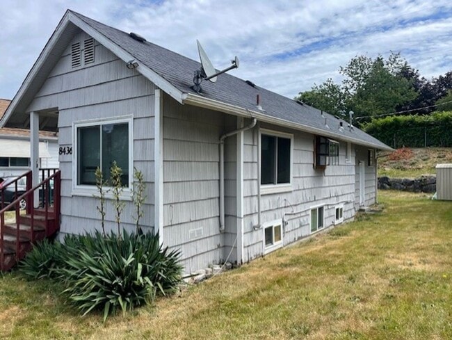 Foto del edificio - CHARMING 3 BEDROOM IN SEATTLE