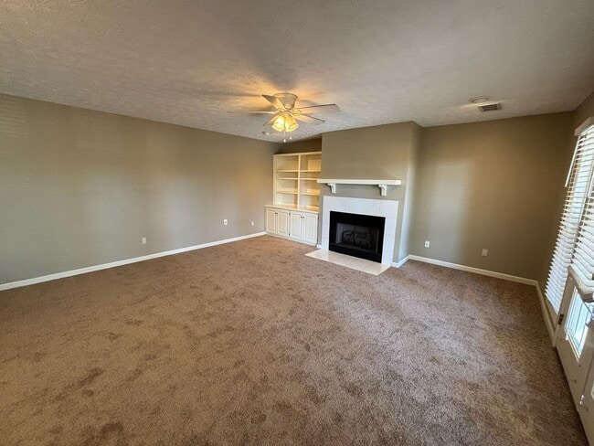 Foto del edificio - 1338 Virginia St