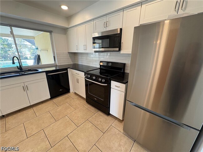 Foto del edificio - 311 SW 48th Terrace