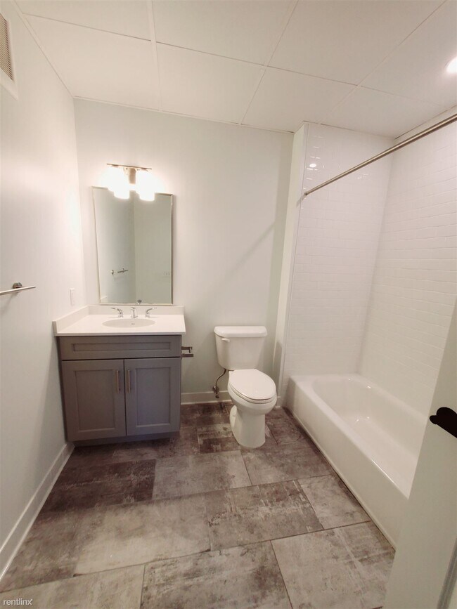 Foto del edificio - 1 br, 1 bath Condo - 36 Atlantic St Unit 405