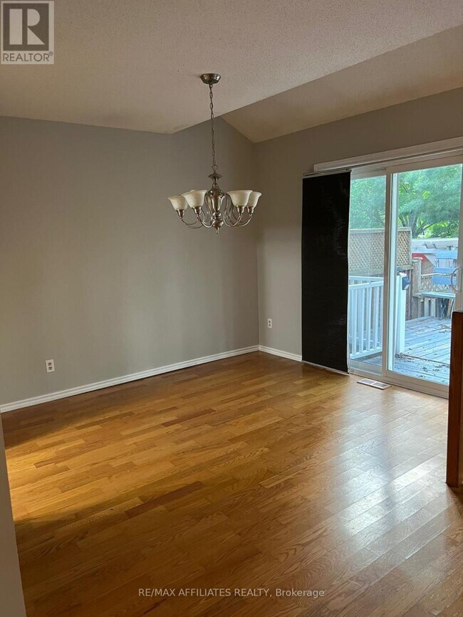 Photo du bâtiment - 61 Rueter St