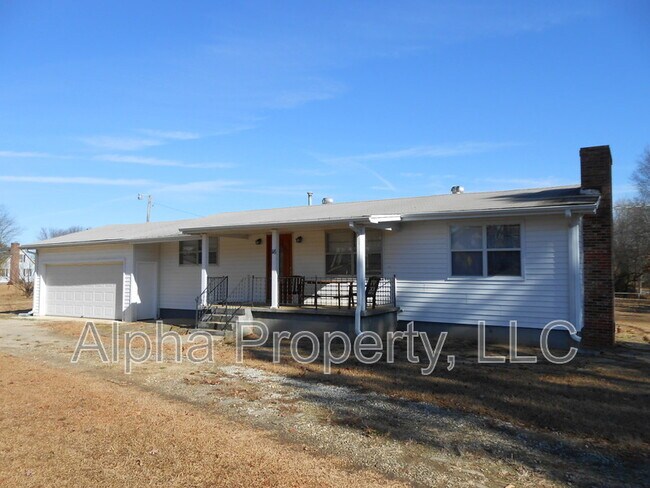Building Photo - 116 Maxwell Cir