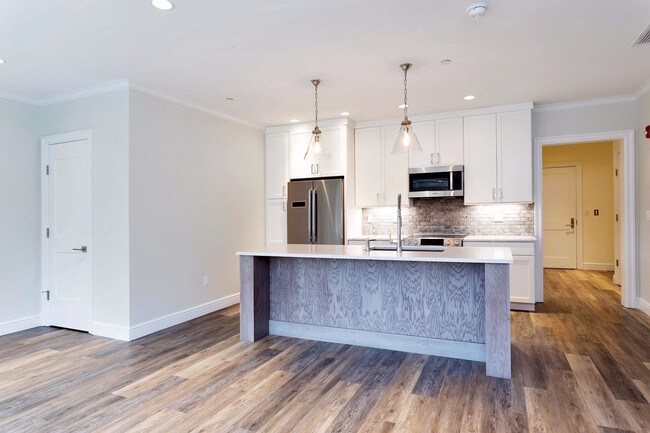 Foto del edificio - 1950 Post Rd