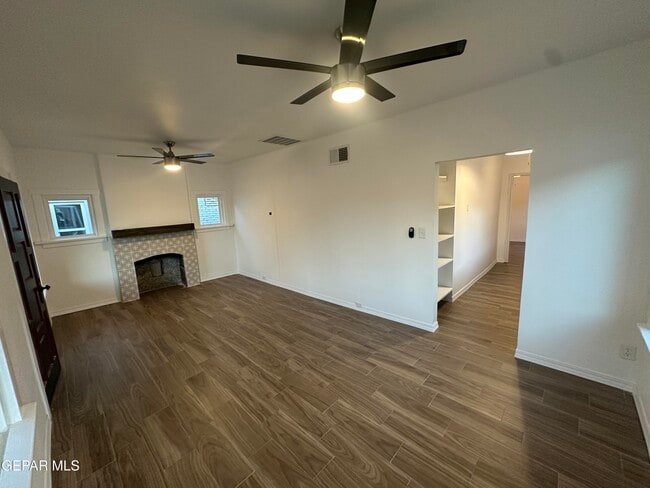 Building Photo - 3814 Hueco Ave