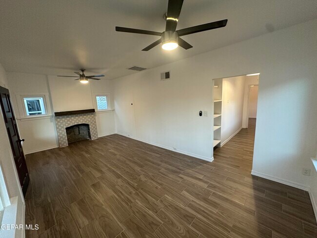 Foto del edificio - 3814 Hueco Ave