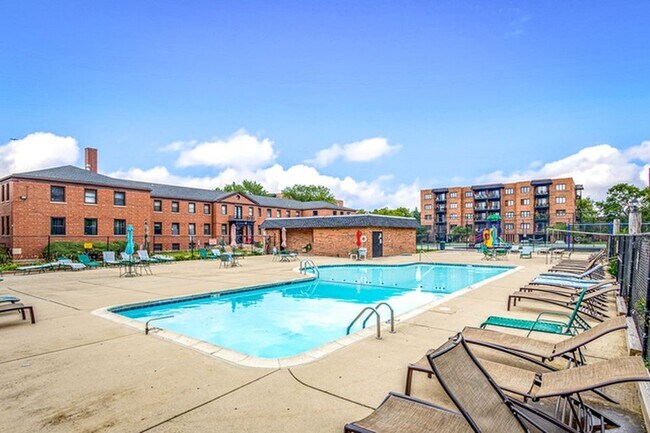 Pool - 9375 Landings Ln