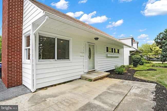 Building Photo - 1806 Carlisle Rd