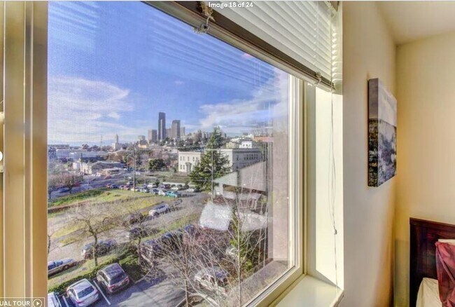Foto del edificio - 1609 S Weller St