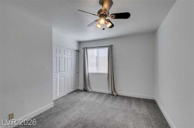 Foto del edificio - 5260 River Glen Dr
