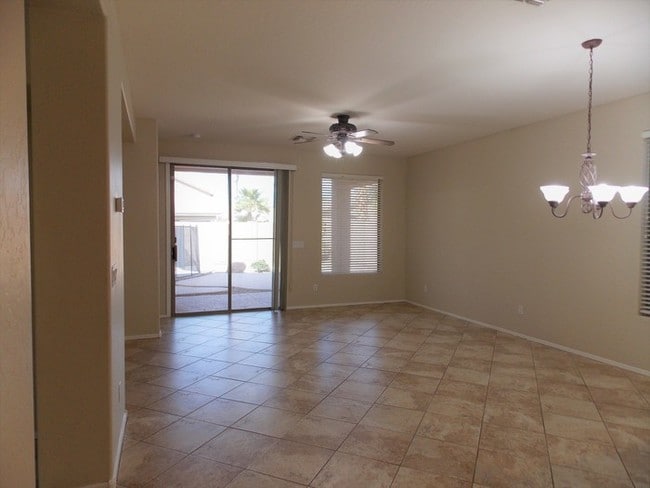 Building Photo - 3 Bedroom with Pool in Chaparral Estates