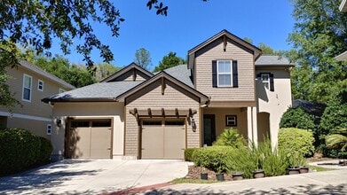 Building Photo - 3813 SW 91st Dr