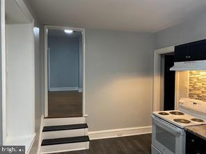 Foto principal - 329 E Walnut Ln