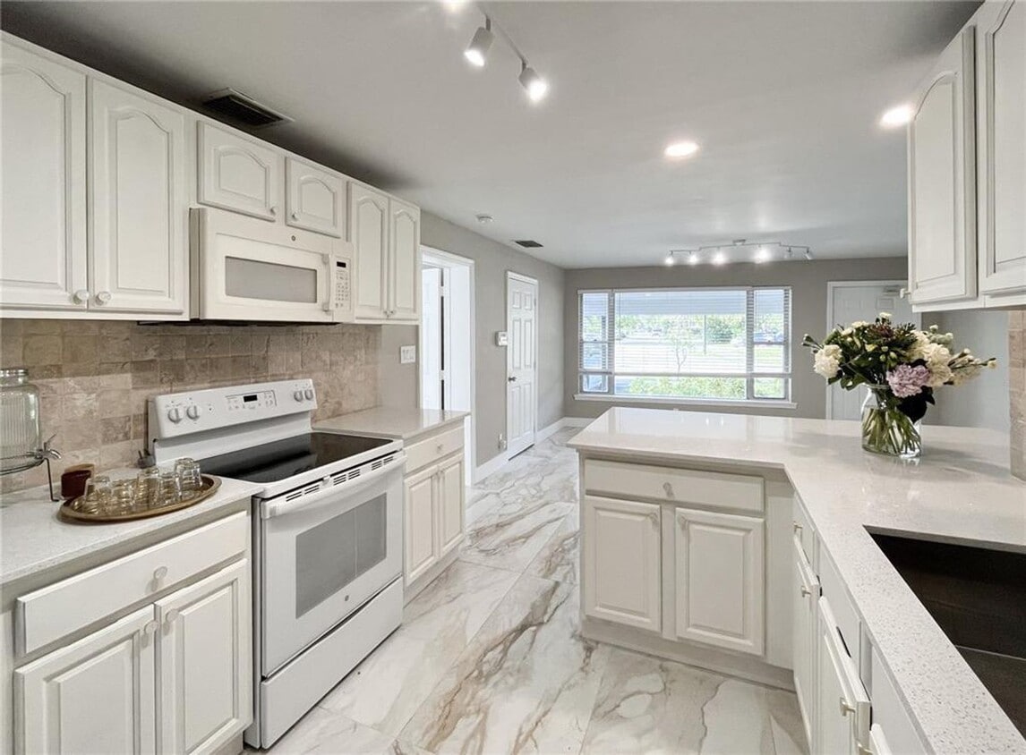 Photo - 1010 NE 24th Street, Pompano Beach, FL 33064