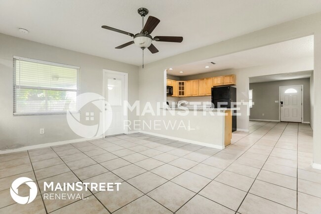 Foto del edificio - 382 Sunnyside Dr