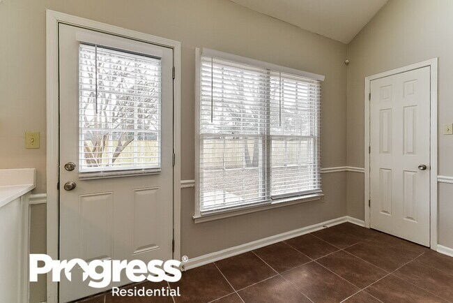Building Photo - 4854 Pebblewood Cove