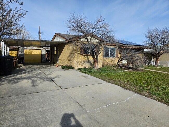 Building Photo - 5380 S 4420 W