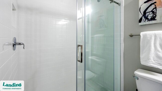 Building Photo - 600 19th St N