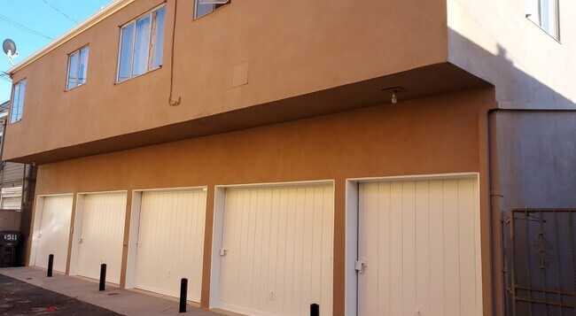 A SINGLE-CAR GARAGE INCLUDED WITH THE APARTMENT - 1511 E 1st St