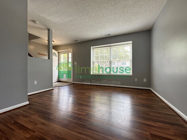 Foto del edificio - 1318 River Birch Run S