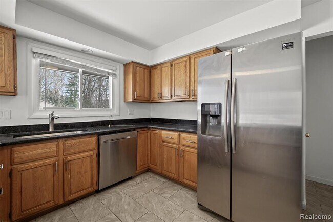 Foto del edificio - 5570 Forman Dr