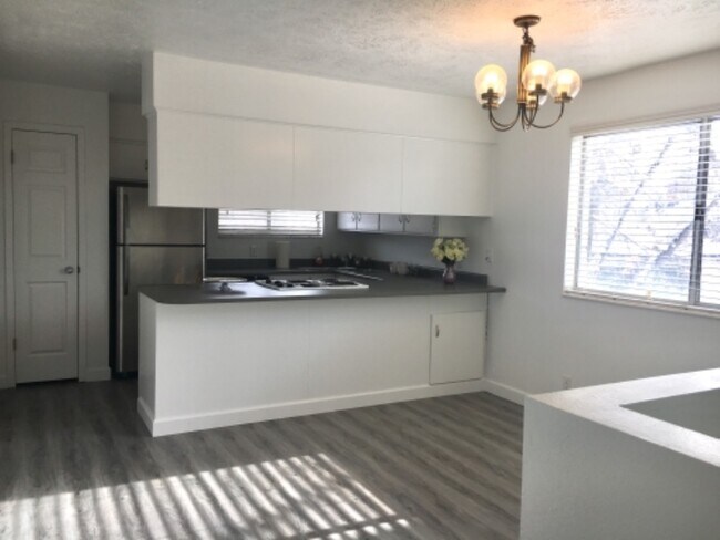 Building Photo - 5671 S 1250 E