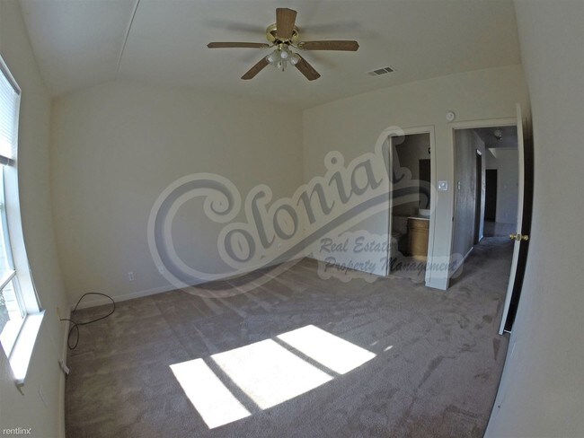 Foto del edificio - 3 br, 2 bath Duplex - 5216 Daybreak Dr A