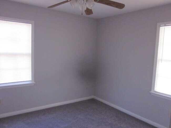 Foto del edificio - 5515 Randolph Rd