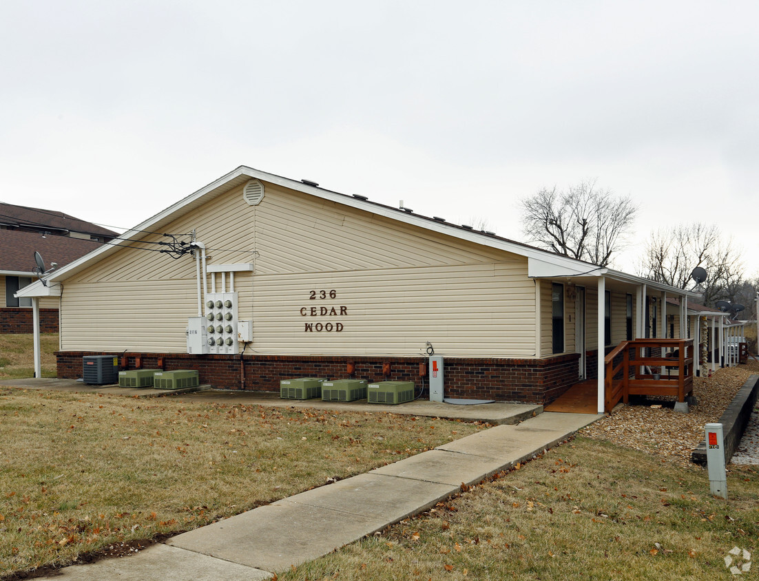 Building Photo - Cedarwood