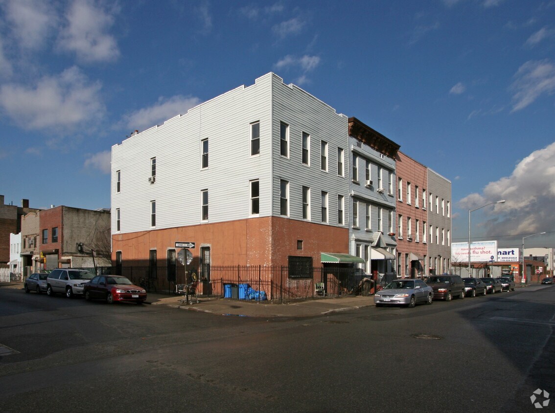 Building Photo - 53 Morgan Ave